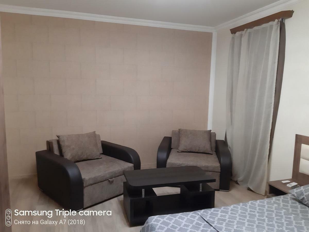 ティビリシGeorgi Apartament 2アパートメント エクステリア 写真