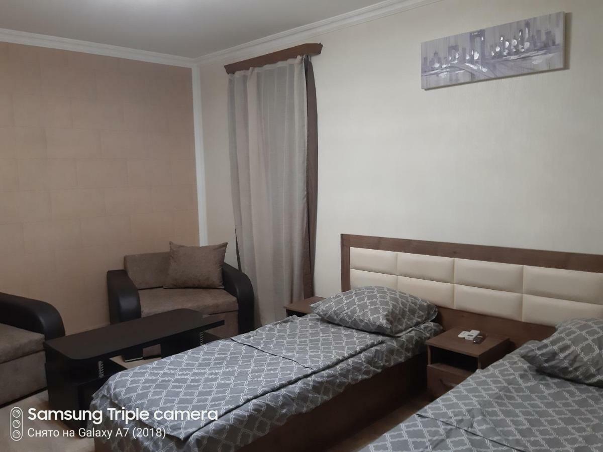 ティビリシGeorgi Apartament 2アパートメント エクステリア 写真